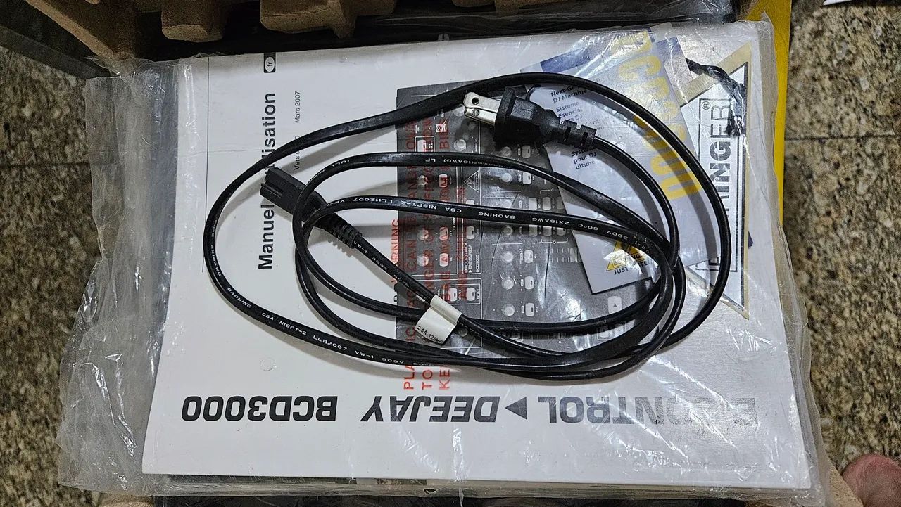 Controladora DJ Behringer BCD 3000 - Foto 3