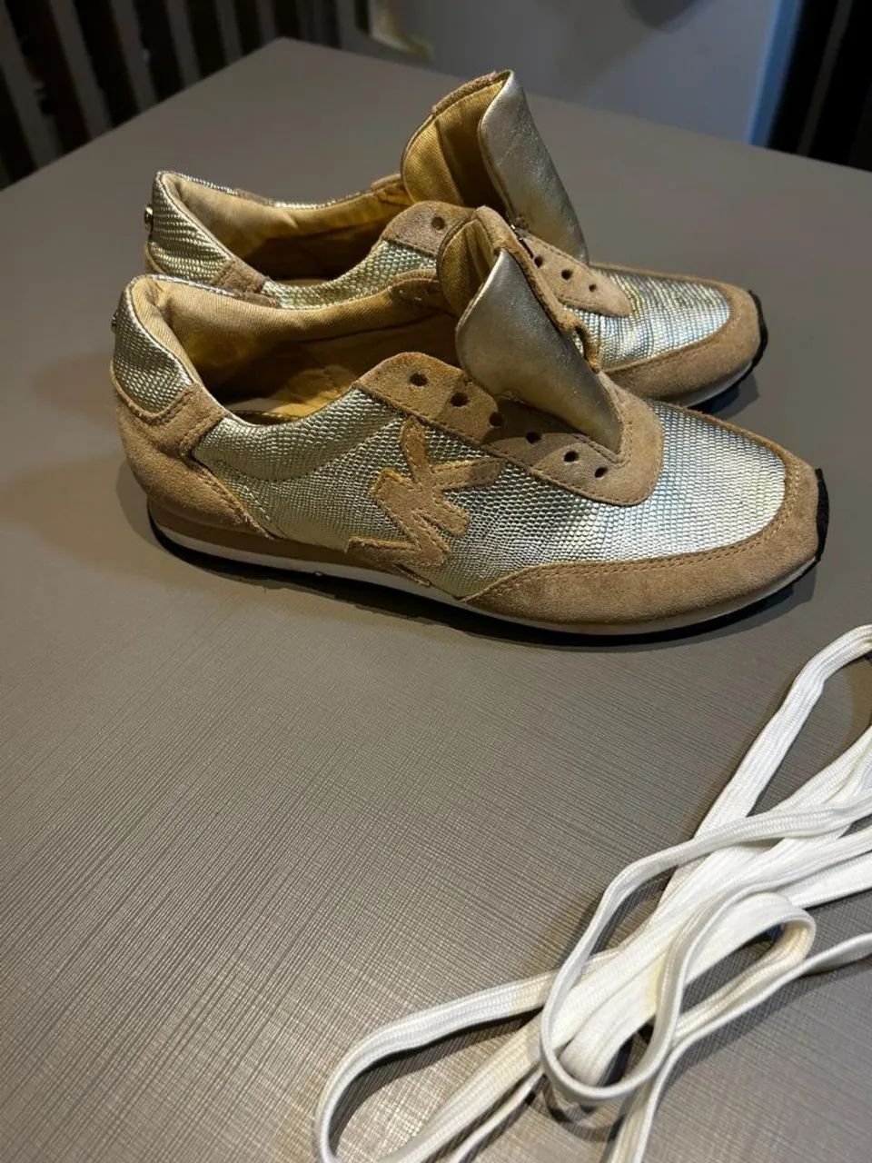 Tênis feminino Michael Michael Kors Stanton Trainer - Foto 2