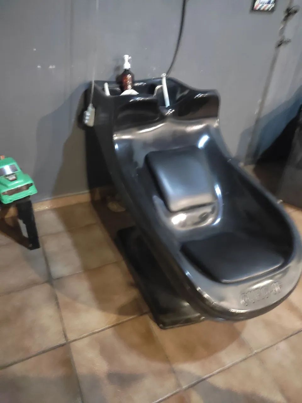 Lavatório de acrílico 