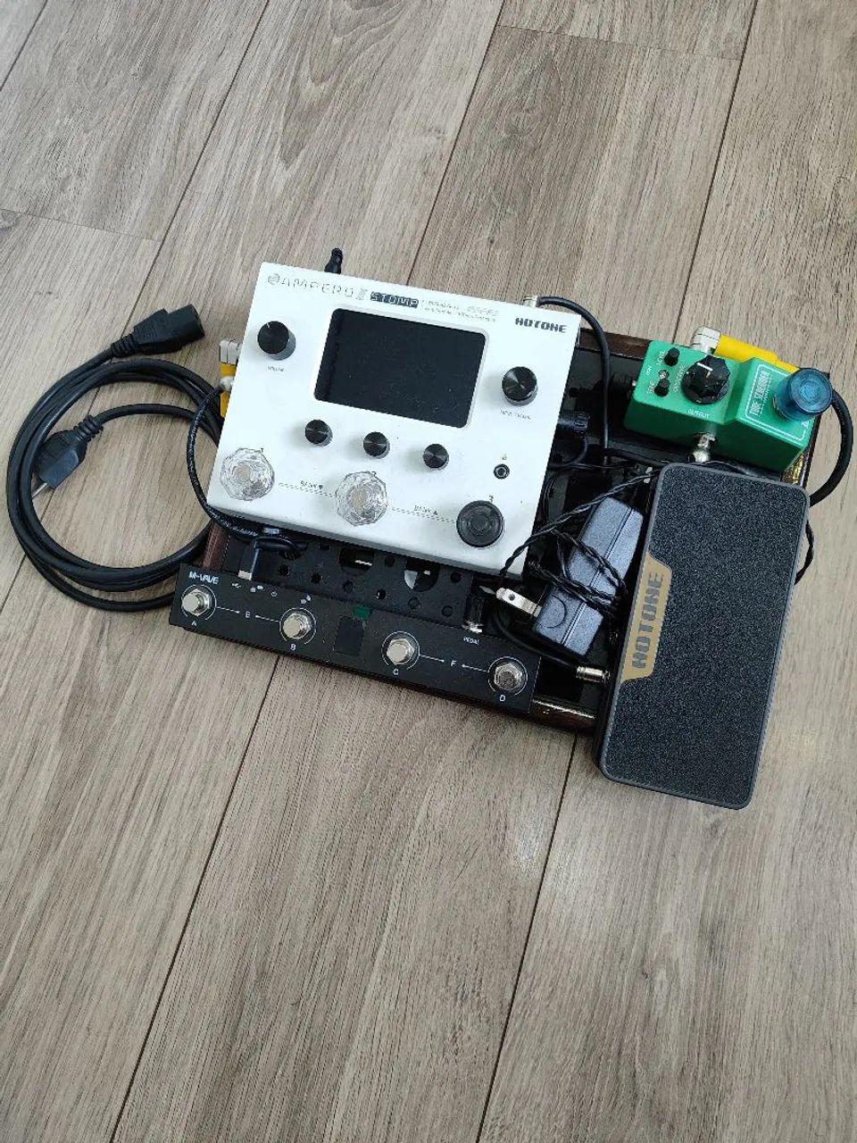 Pedalboard completo (Ampero Stomp 2)