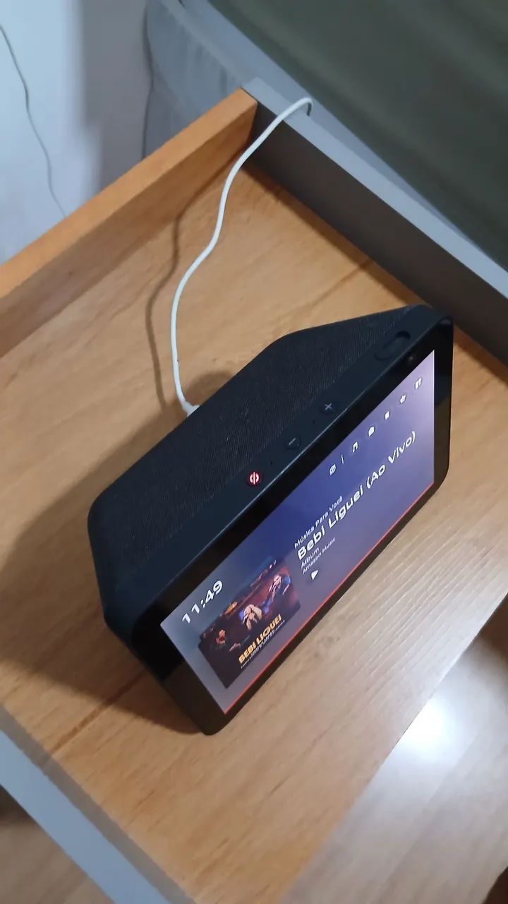 Ecoshow alexa 8 geração  ela nao ta ouvindo os comandos fora isso ta toda boa comandos 