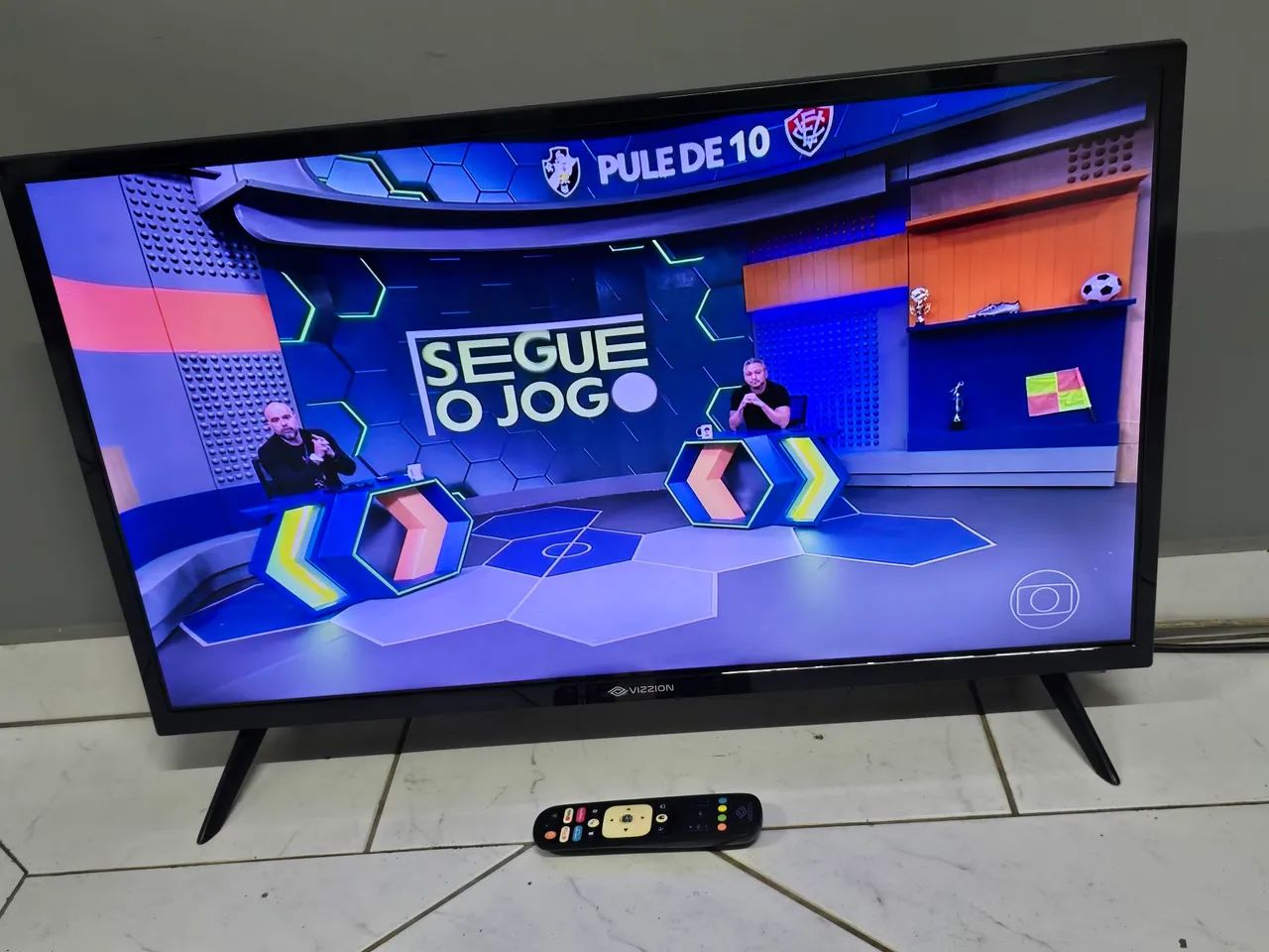 Smart Tv 32 Vizzion Android Comando Voz - Foto 3