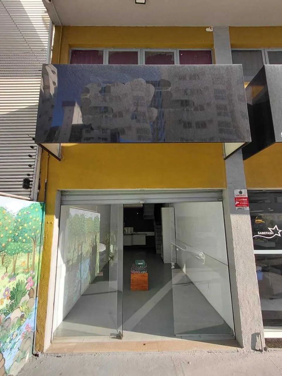 Loja / Salão / Ponto Comercial para alugar em Vitória