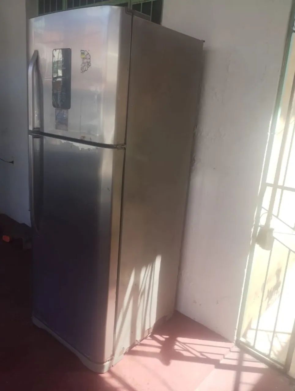 Geladeira Inox Grande 