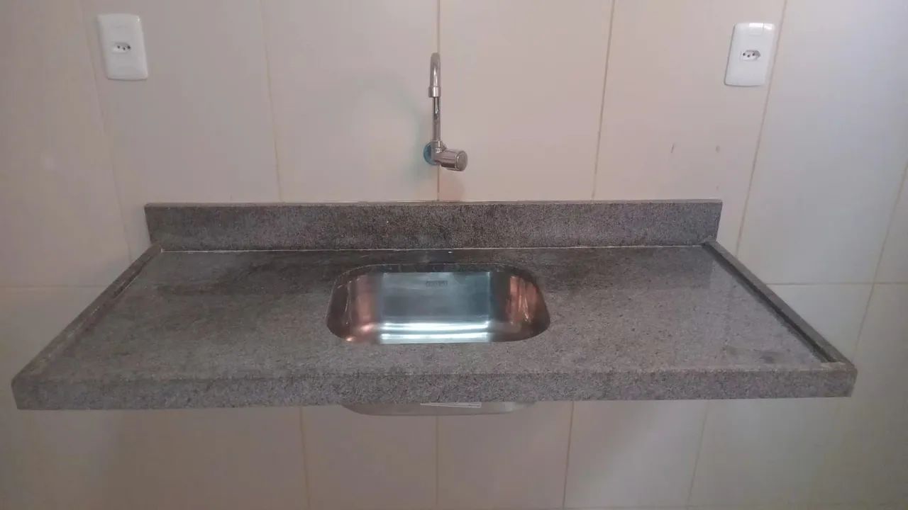 Vendo pia de granito com Cuba em Inox