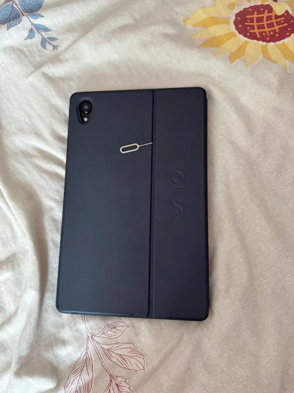 Vende-se tablete novo, com teclado de conexão inteligente. - Foto 2