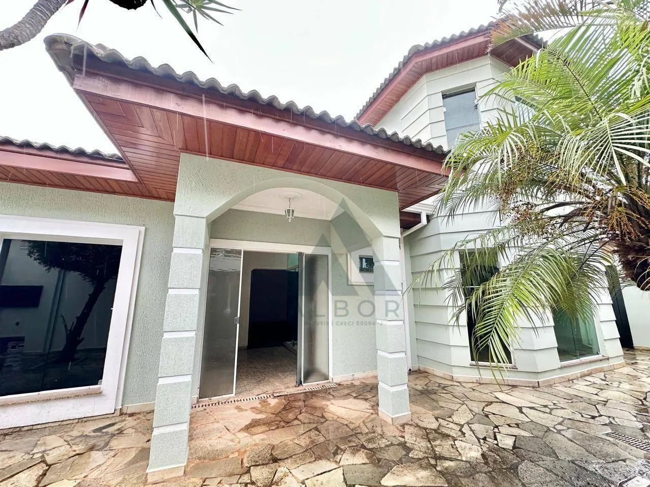 Casa com 4 quartos para alugar- Vila Barth - Itapetininga/SP.