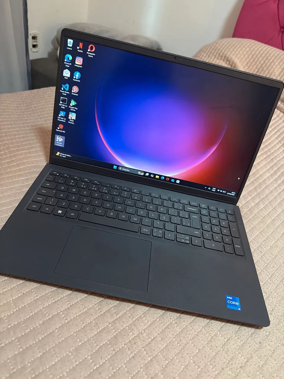 Vendo notebook Dell Inspiron 15 3520
