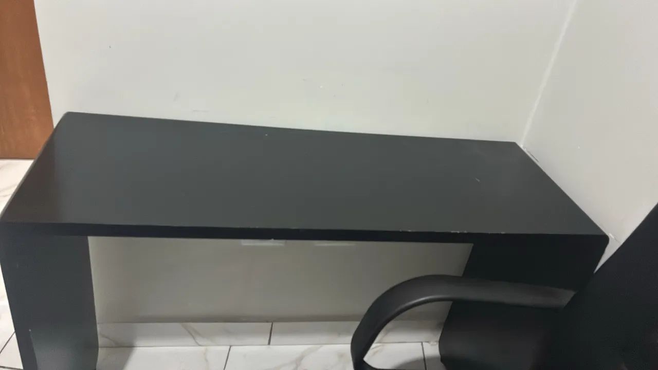 MESA PARA ESCRITÓRIO QUARTO PRETA  - Foto 2