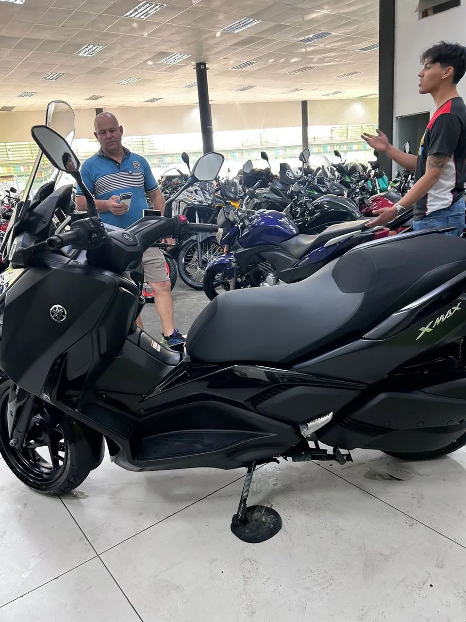 YAMAHA XMAX 250 CONNECTED ABS - Foto 5