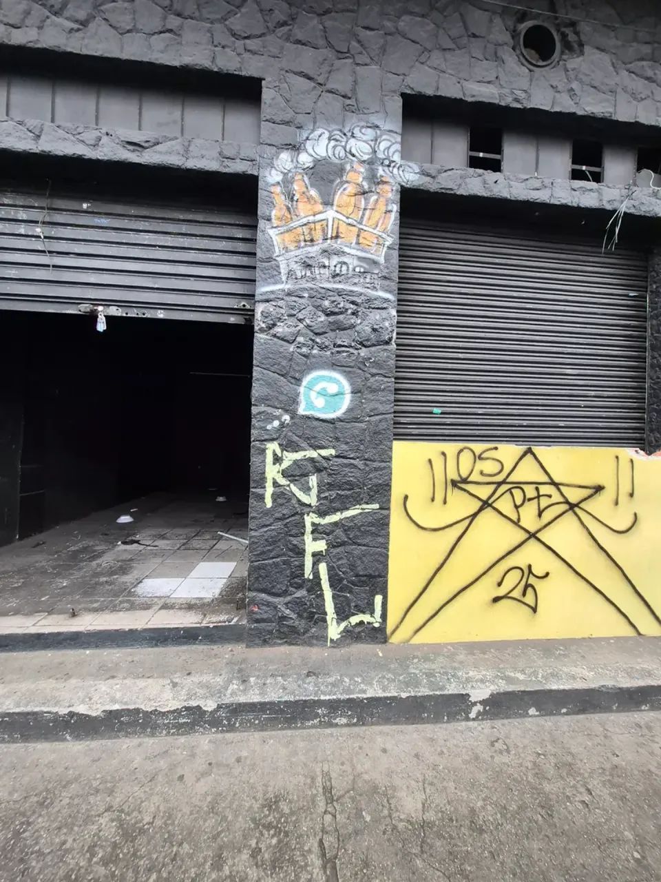 SALÃO COMERCIAL PARA LOCAÇÃO (AV. VILA EMA).