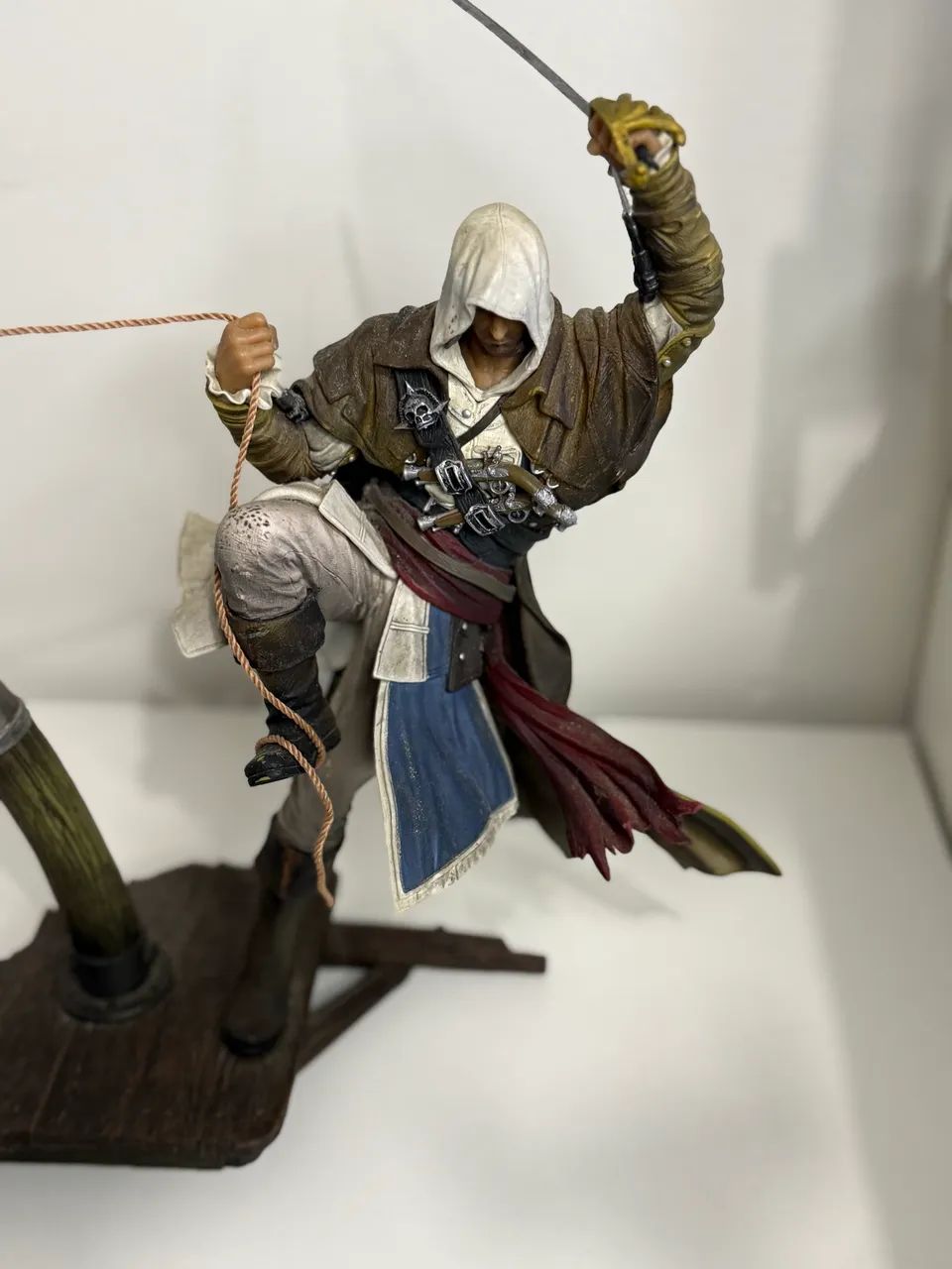 Estátua Edward Kenway - Assassin?s Creed IV Black Flag - Foto 4