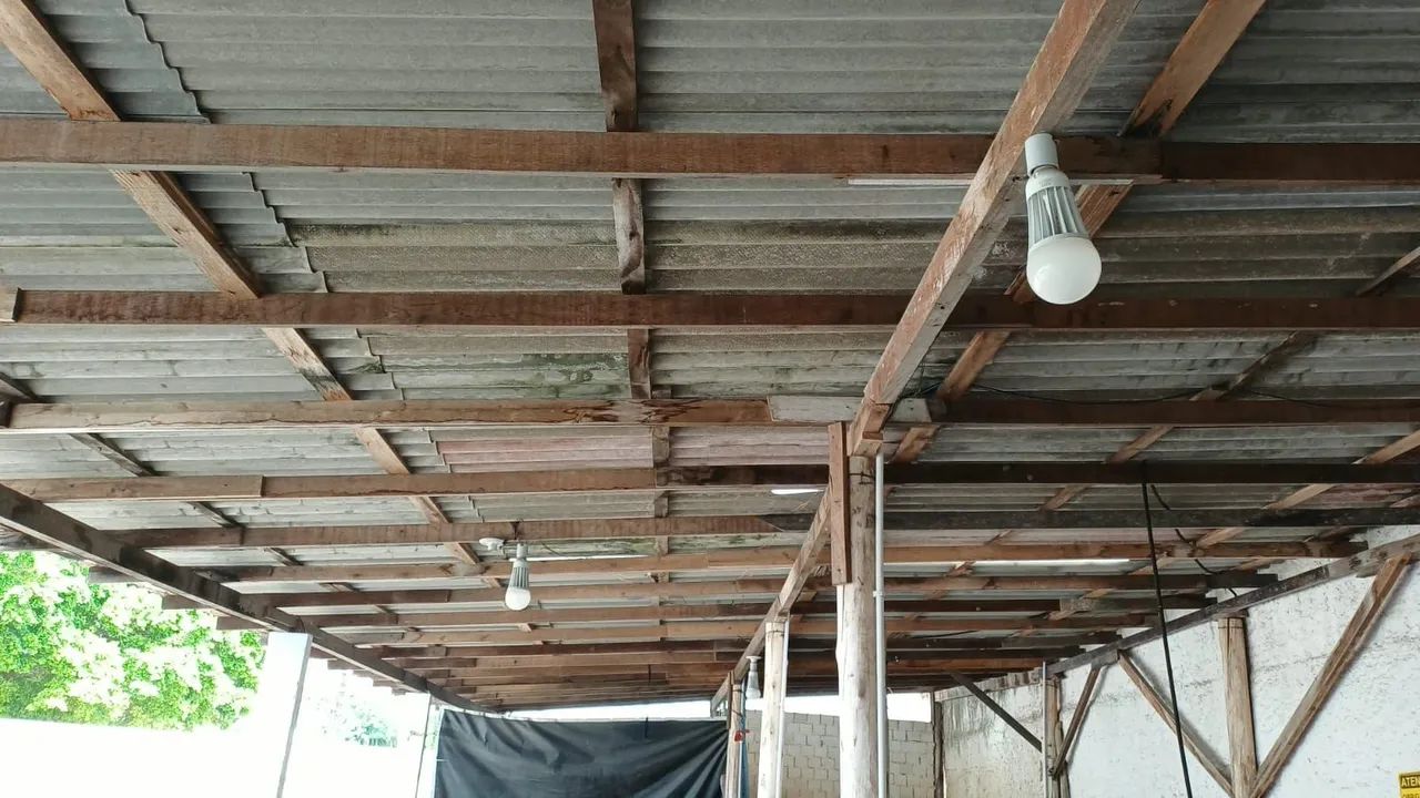 Vendo estrutura de madeira  - Foto 4