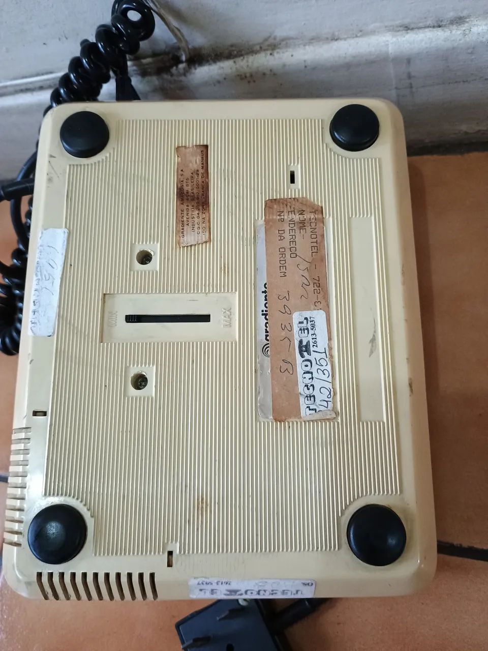 Aparelho telefone antigo. - Foto 3