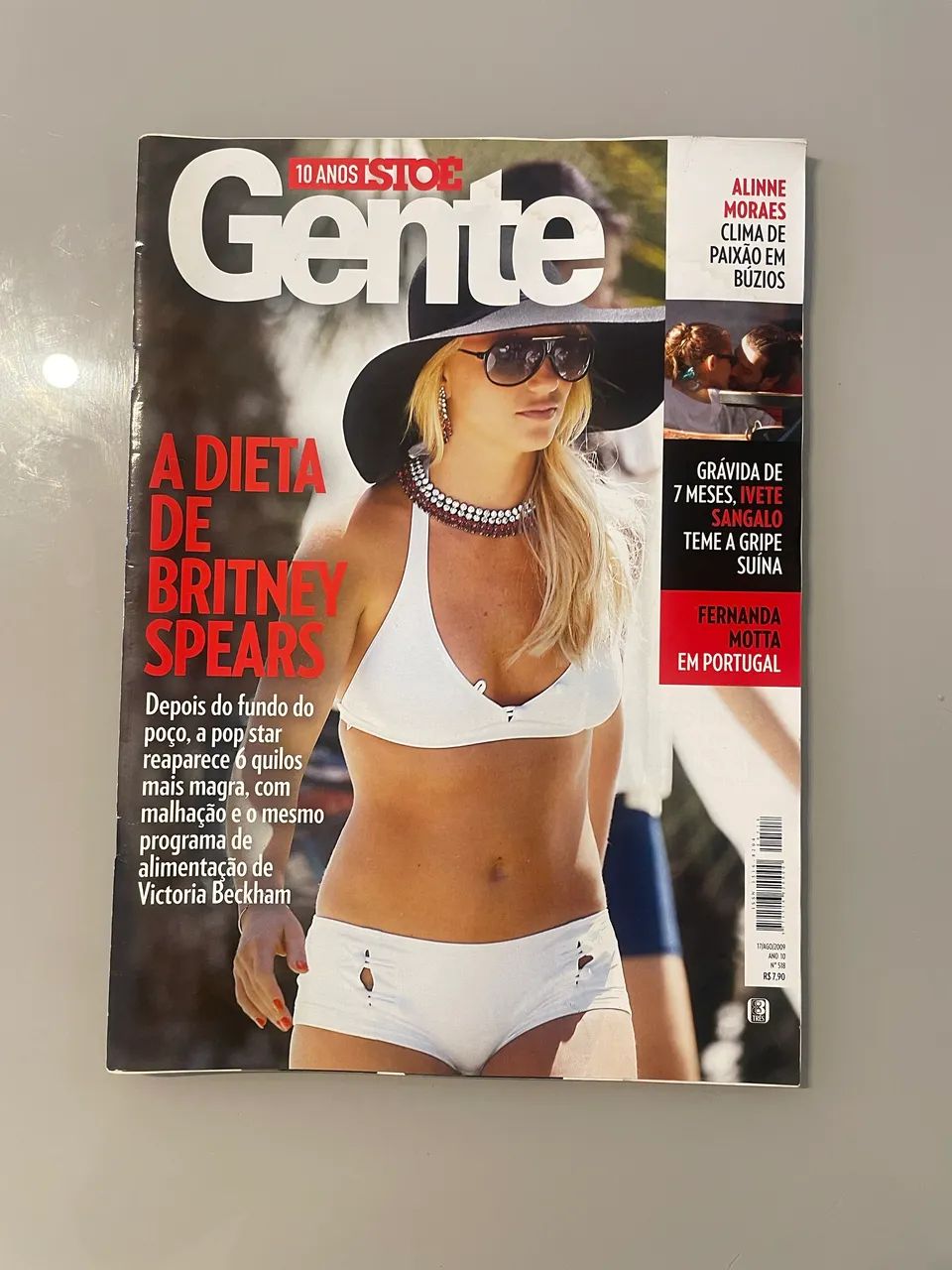 Britney Spears - Revista Isto é gente 2009