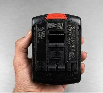 Bateria e Carregador Bosch profissional 18V - Foto 3
