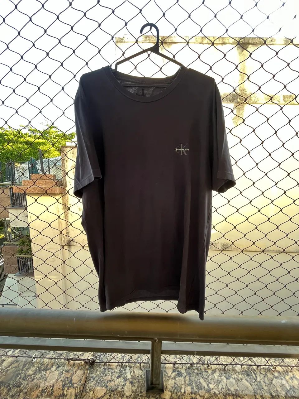 Camisa Calvin Klein azul escuro