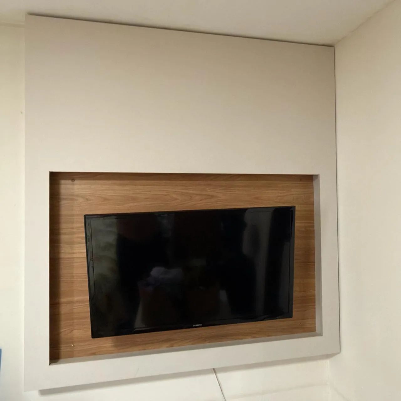 Painel de TV com pré-instalação para LED - Foto 2