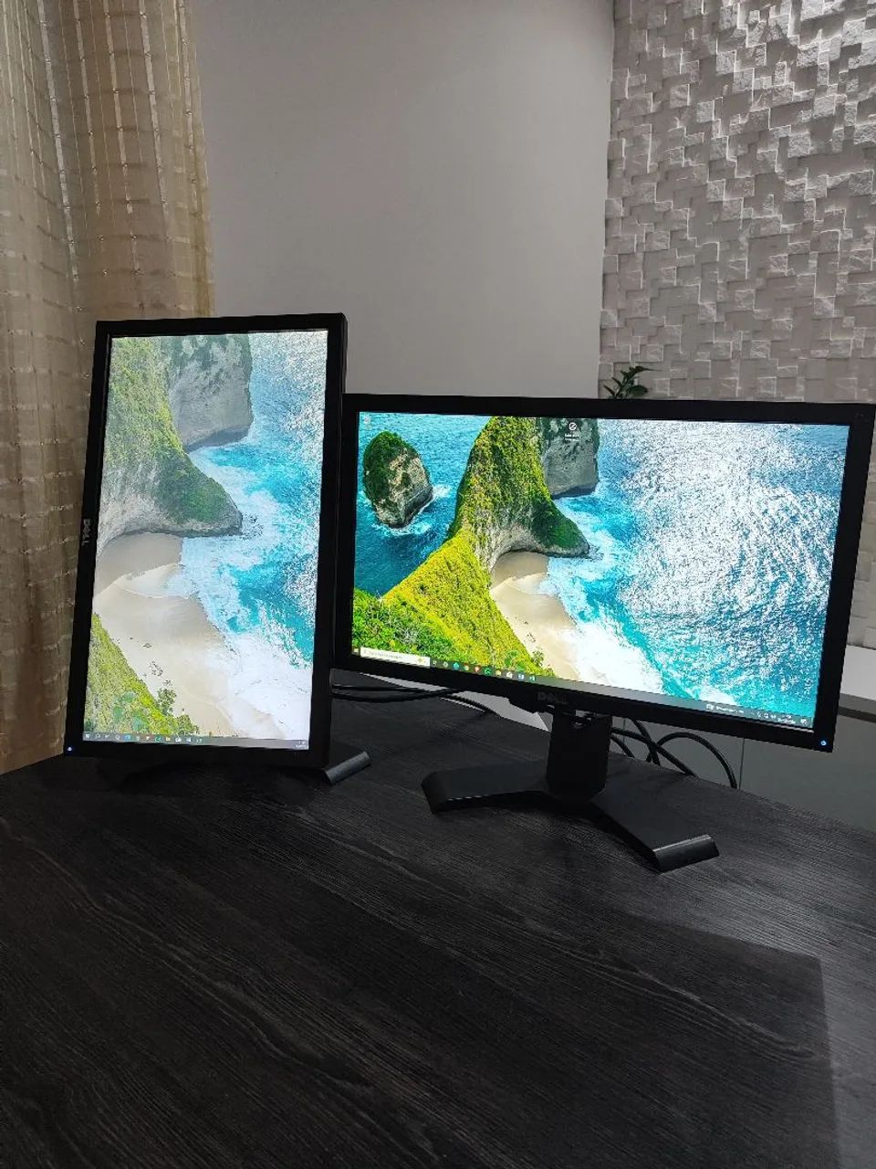 Monitor Dell 22 polegadas Vga e Dvi com Pedestal Ajuste Altura, ângulo, rotação e grau 