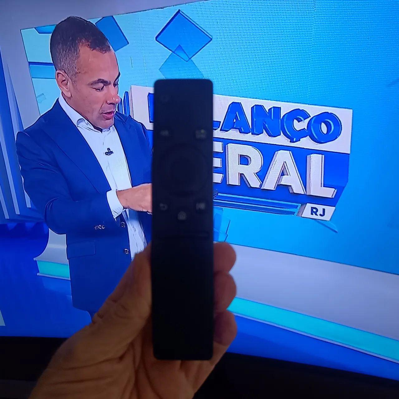 vendo TV Samsung Smart 4k UHF UN 48JU6700 - Foto 3