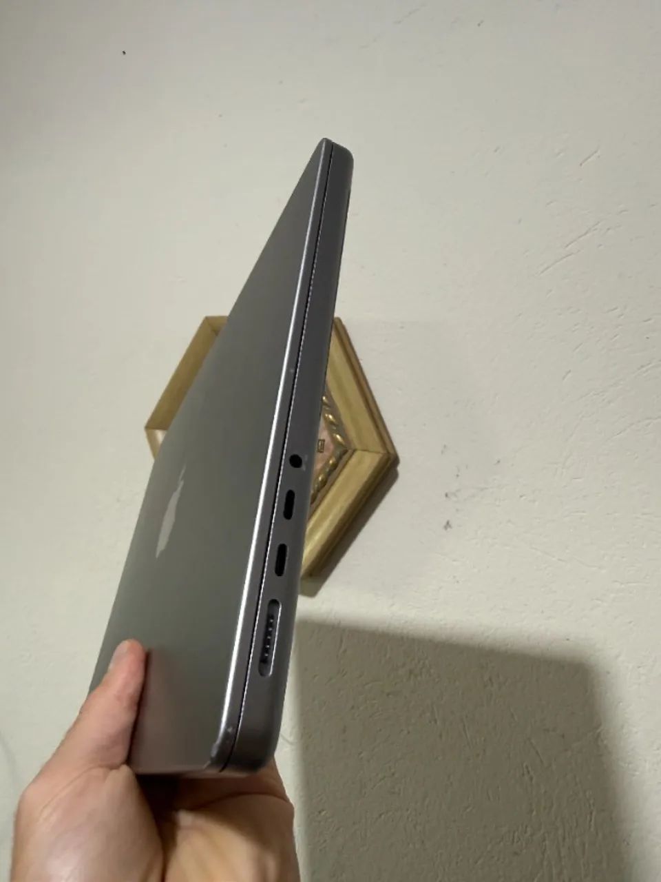MacBook M1 Pro, 14 inch, 512/16Gb - Garantia- Loja física