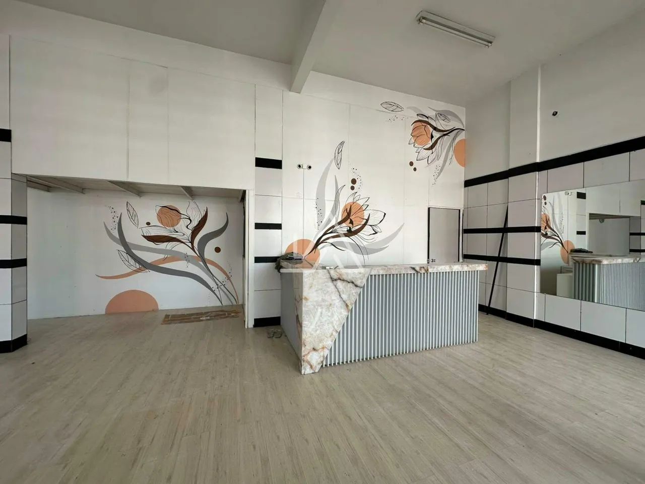 SALA COMERCIAL TÉRREA EM EXCELENTE LOCALIZAÇÃO - Foto 3