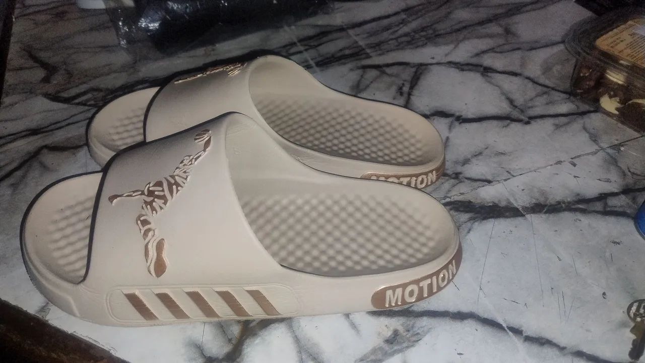 Chinelo Nuvem 