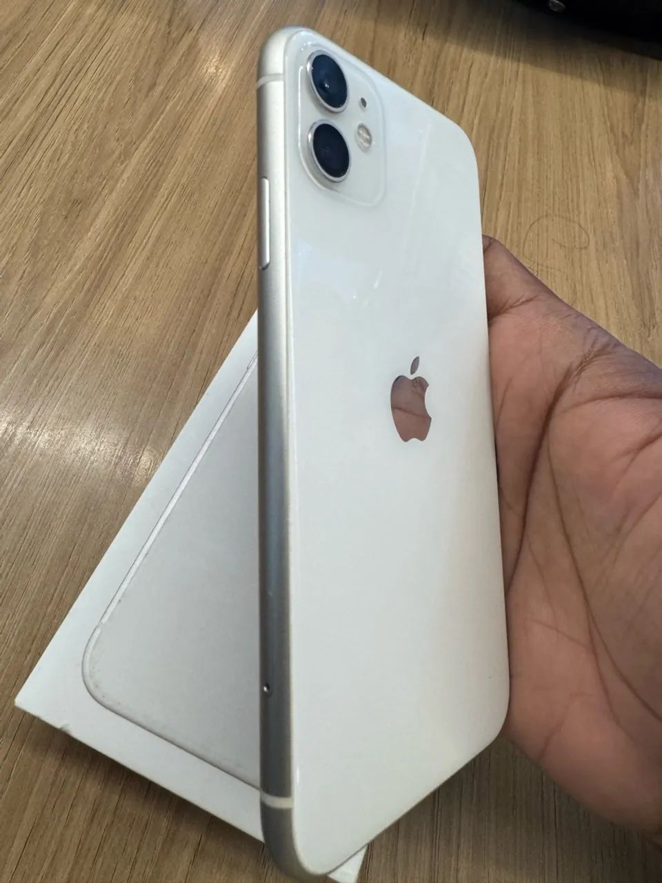 iPhone 11 64gb - Bateria 100%  - Foto 2