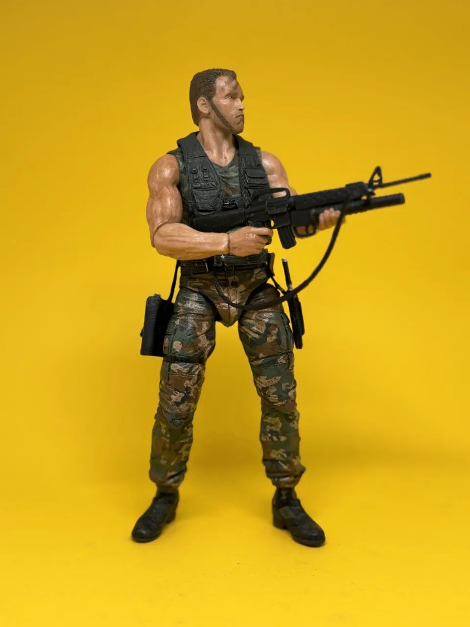 Predator Dutch Jungle Patrol Neca Toys 1/10 - Hobbies e coleções