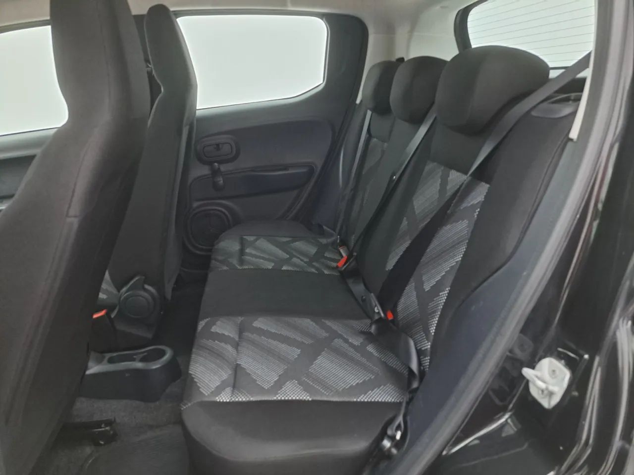 Fiat Mobi LIKE 1.0 Fire Flex 5p., foto 17 de 18