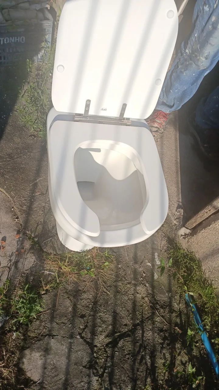 vasos sanitários Deca para deficientes em perfeito - Foto 2