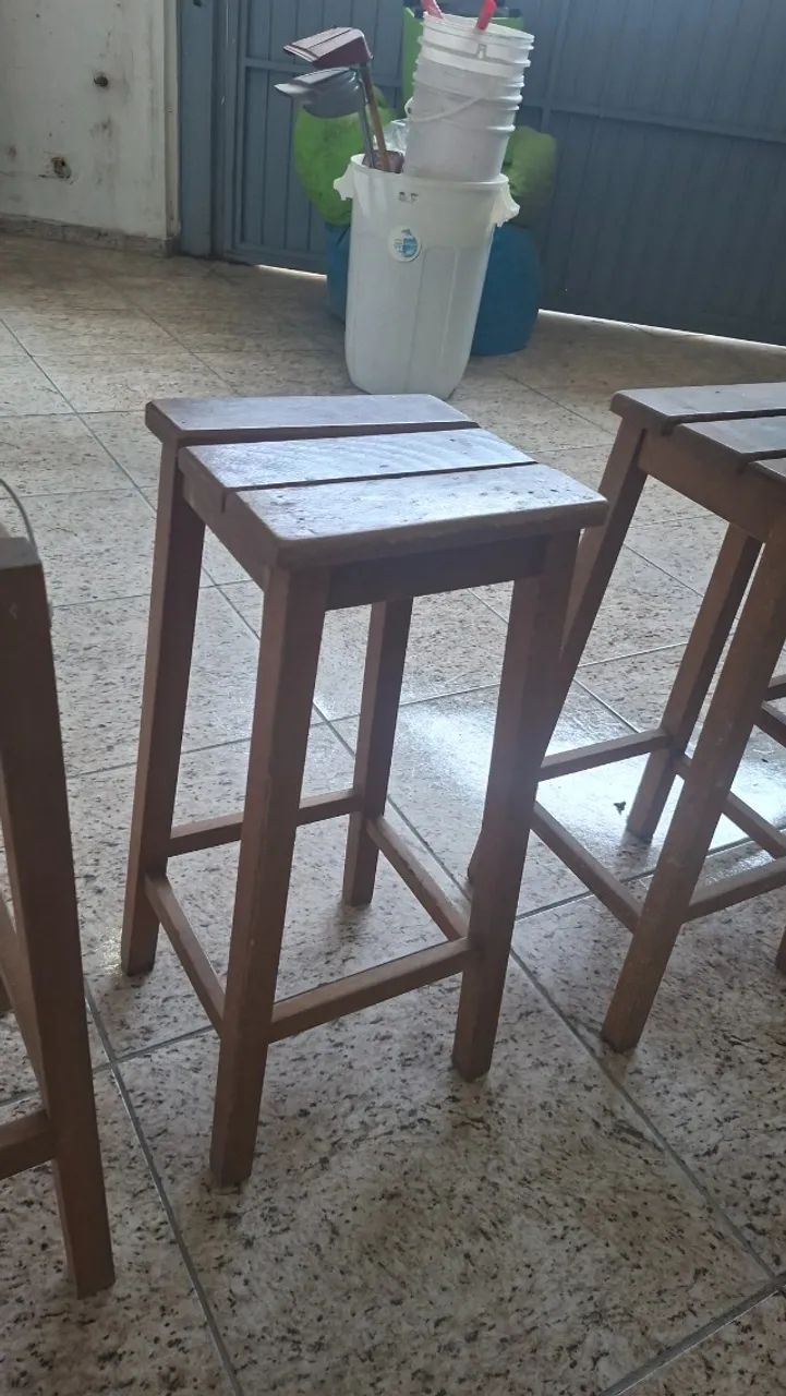 Jogo de Banquetas em Madeira - Foto 3