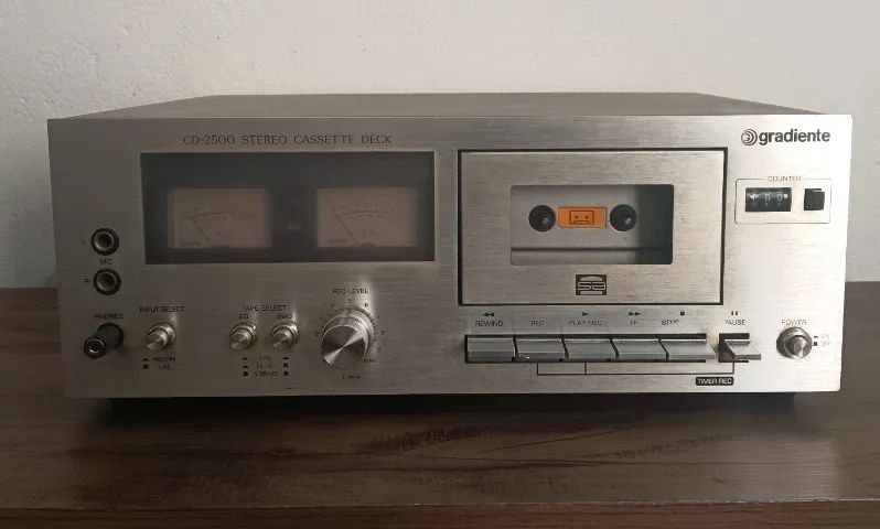Tape deck Gradiente Cd-2500 funcionando parcialmente