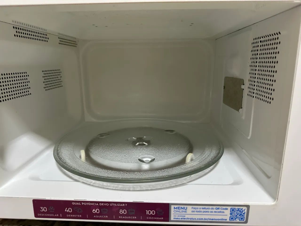 Microondas Electrolux 27L 220v - Foto 3