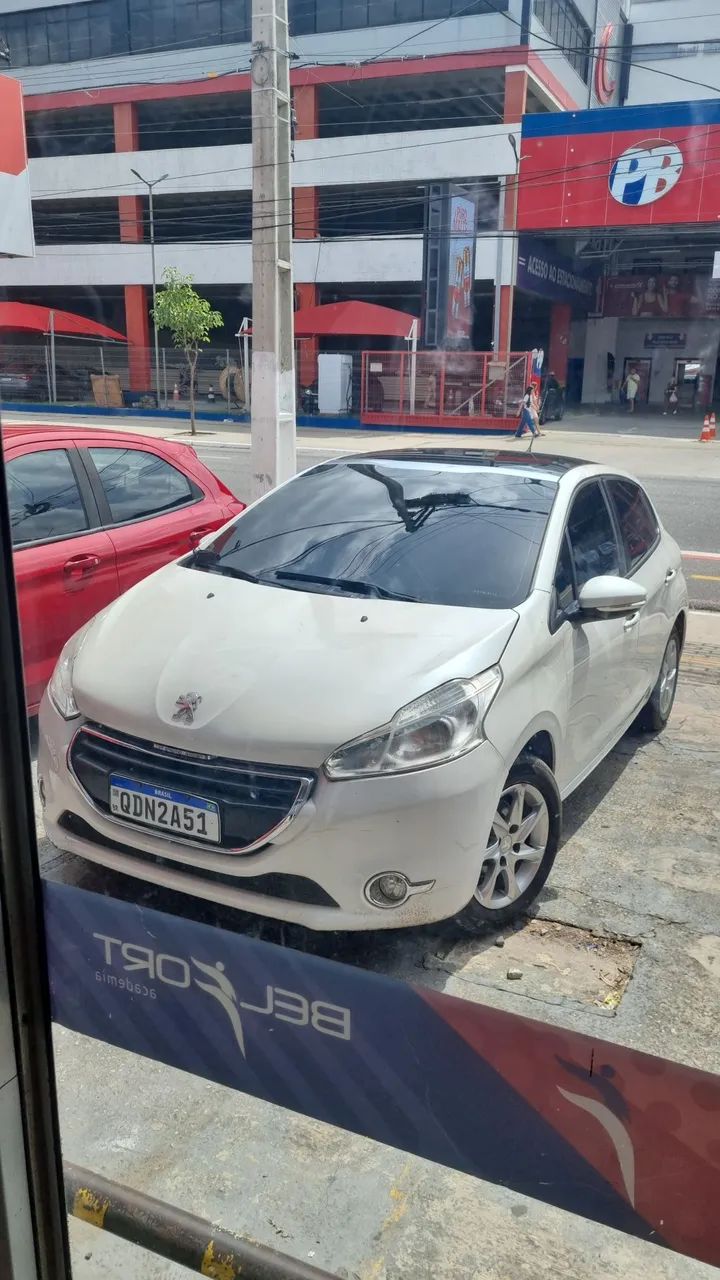 Peugeot 208 2015