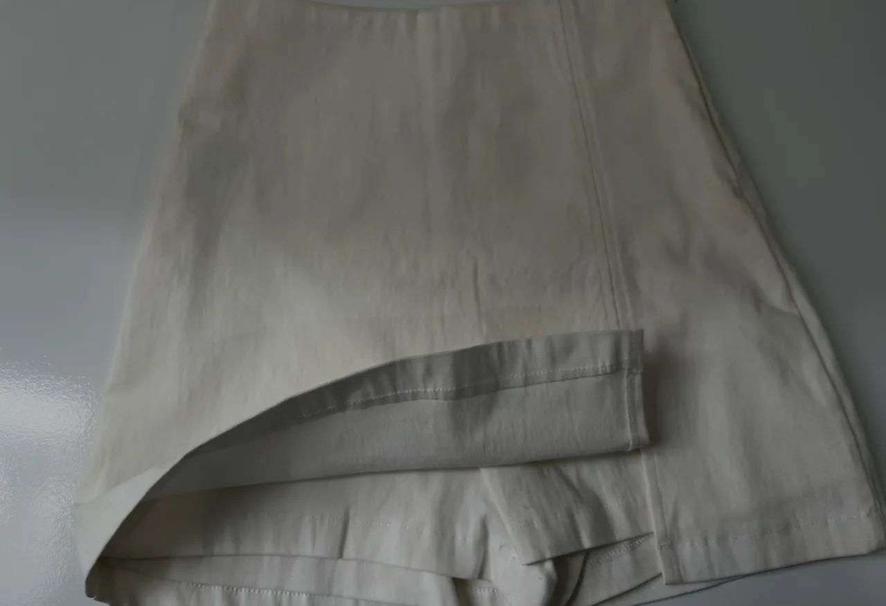 saia-short off-white tamanho 16 - Foto 3