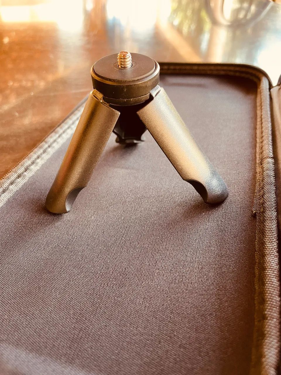 Gimbal Hohem para Smartphone + Estojo + Mini Tripé - Foto 2