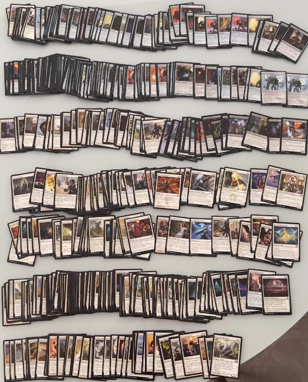 Mega Lote Magic The Gathering com 2000 cartas, 29 livros e playmat - Foto 5