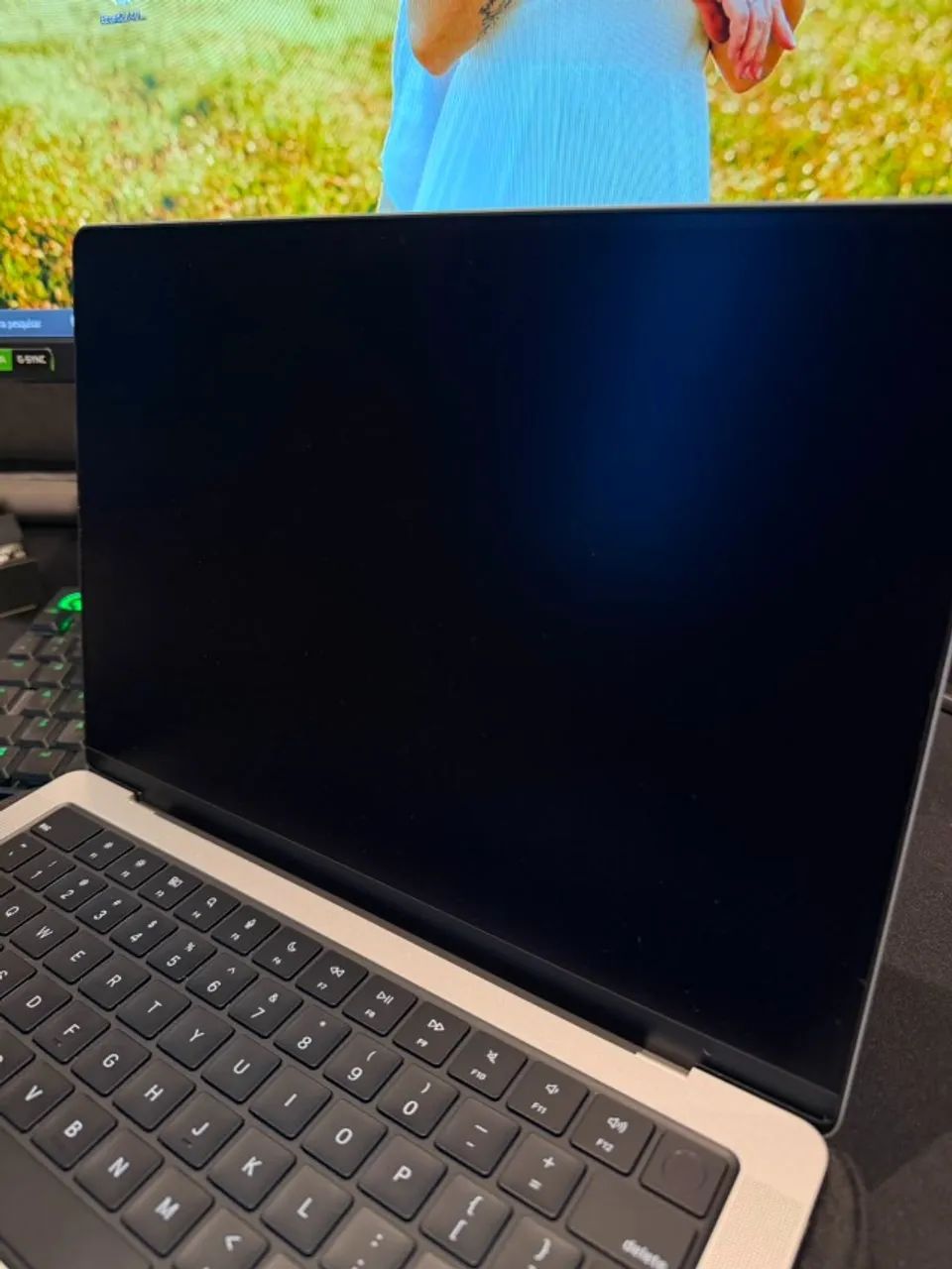 Macbook Pro M5 14" 16gb/1tb + nano texture display (sem caixa) - Foto 2