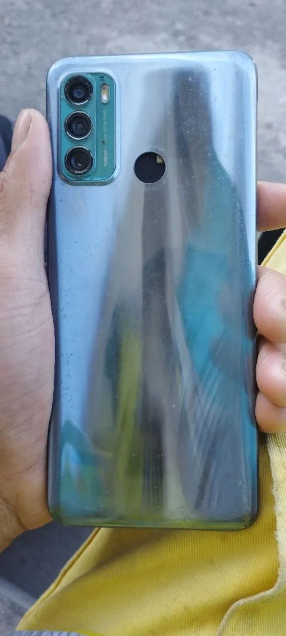 Moto G60 LG K52