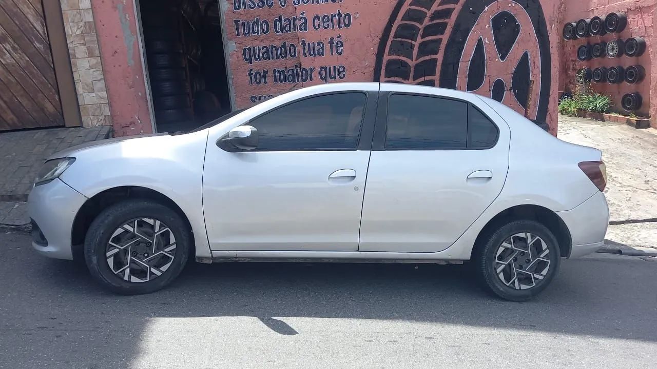 Renault Logan Expression Hi-flex 1.6 8V 4P 2015 - Foto 5