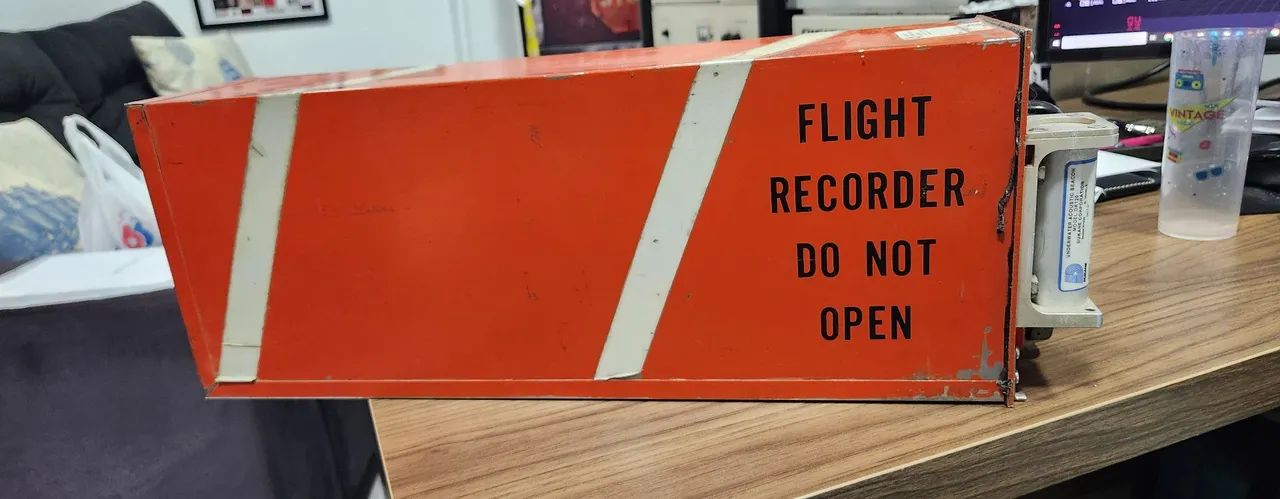 COCKPIT VOICE RECORDER /FLIGHT DATA RECORDER - Foto 2