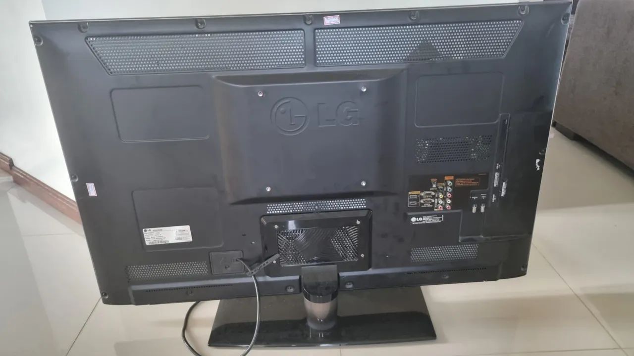 TV LG 42 Polegadas  - Foto 2