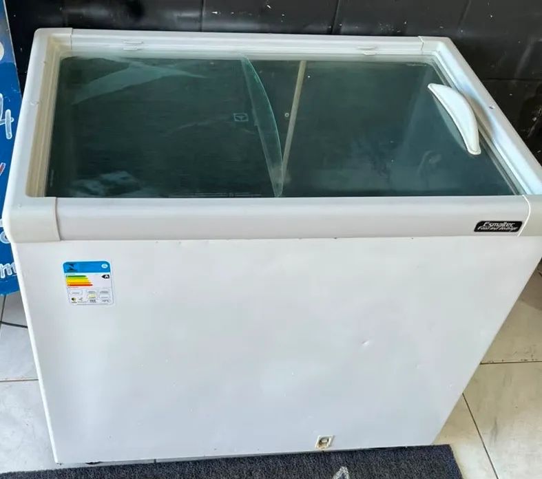 Freezer expositor Esmaltec horizontal 400 litros - Foto 3