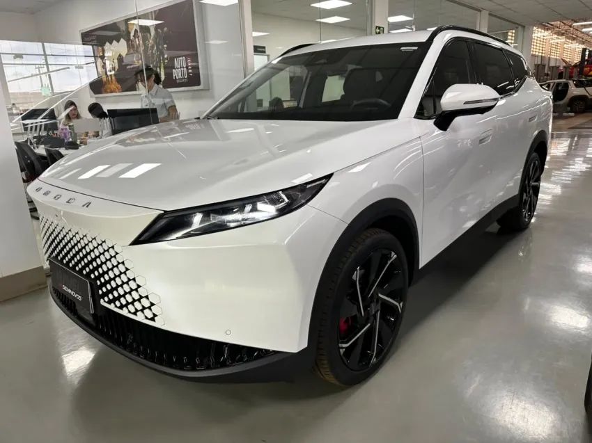 Omoda 7 7 Prestige 1.5 TB FWD 2026