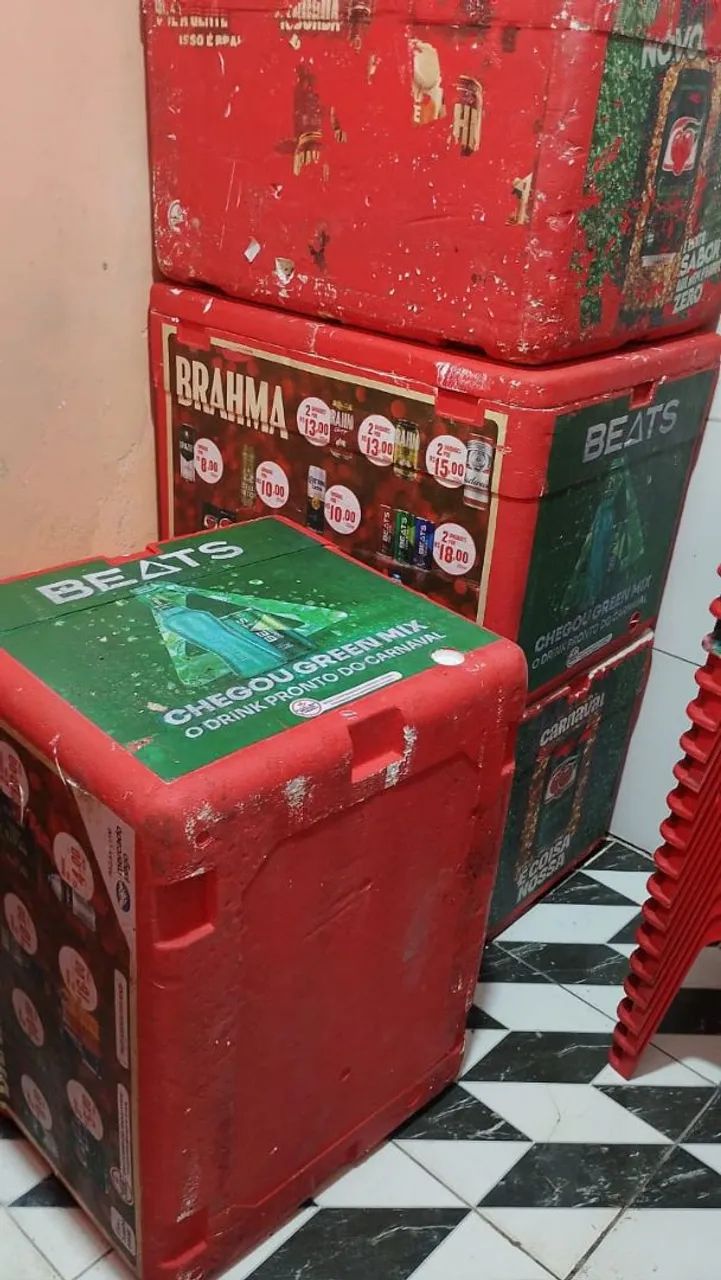 Mesá cadeira isopor mesa e cadeiras usado