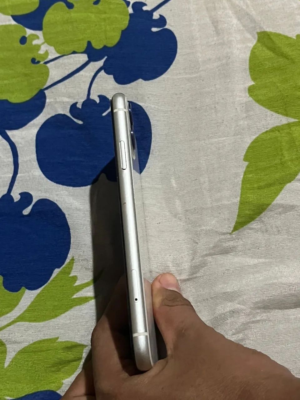 iPhone 11 64gb todo original - Celulares e Smartphones - Jardim