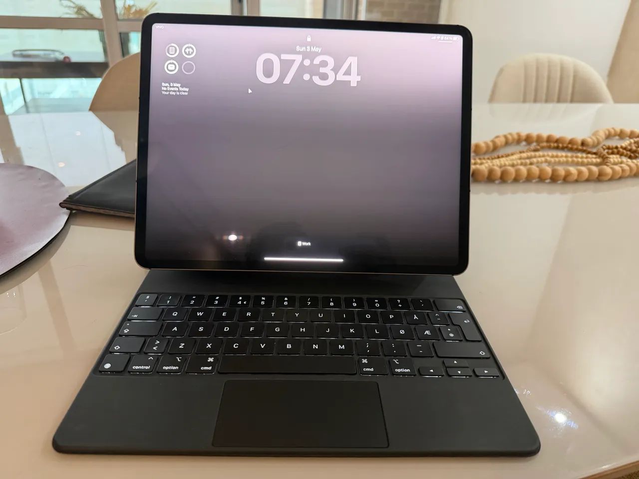 Ipad m1 12.9 - 2TB (cellular) + Caneta + magic keyboard (NO) + Capa couro Woolnut