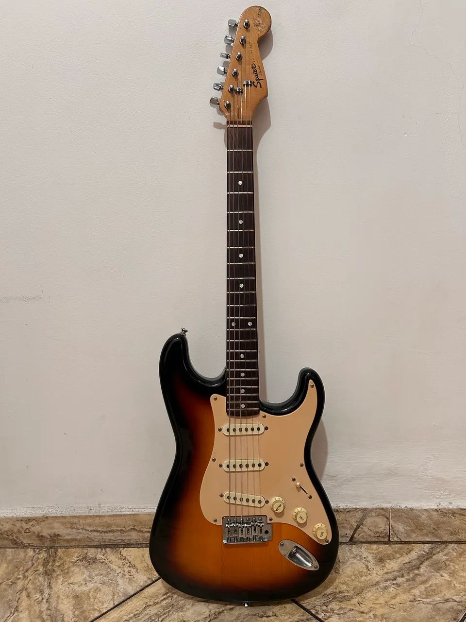 Guitarra Squier Fender 