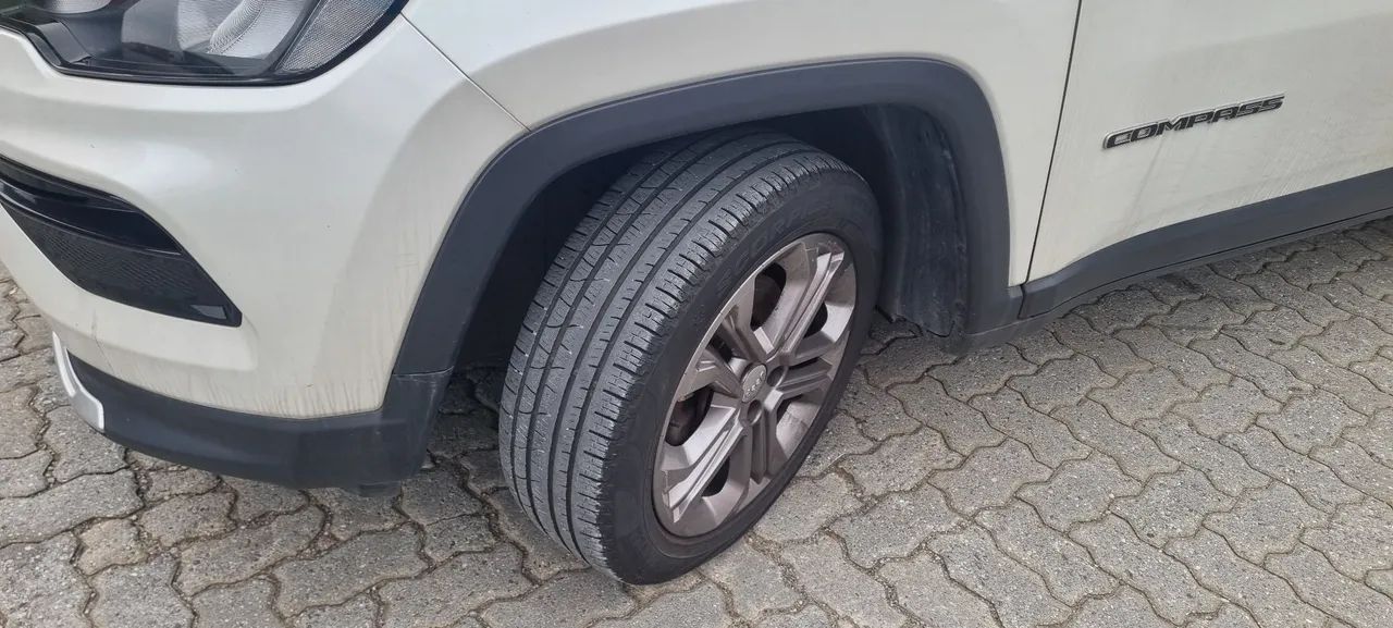 Jeep Compass LONG. T270 1.3 TB 4x2 Flex Aut., foto 7 de 7